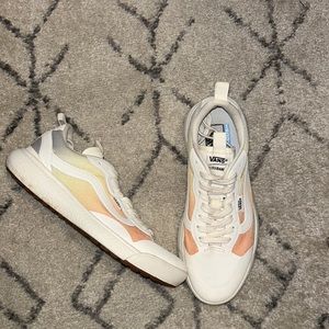 Vans UltraRange EXO